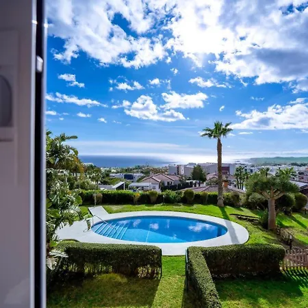 בית נופש Luxury Higueron Experience - *year-round Pool* *